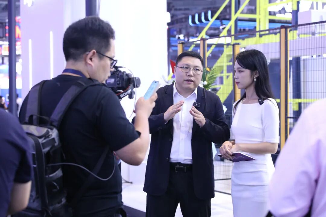 1765855637116905Q6Dq.jpg 640.jpg