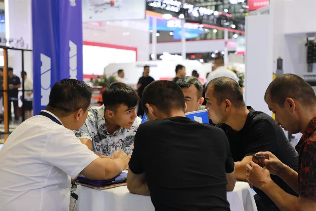 1765865594610625udFu.jpg 640.jpg